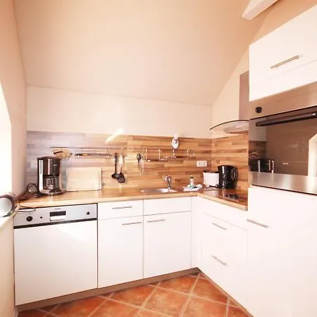 Ferienwohnung-Paulina-Ii-9967 * Kuehlungsborn